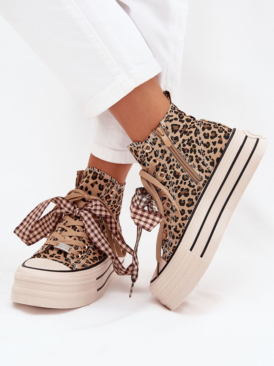 Sneakers model 216326 Step in style