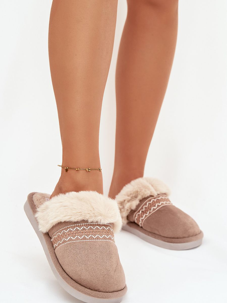 Slippers model 221489 Step in style