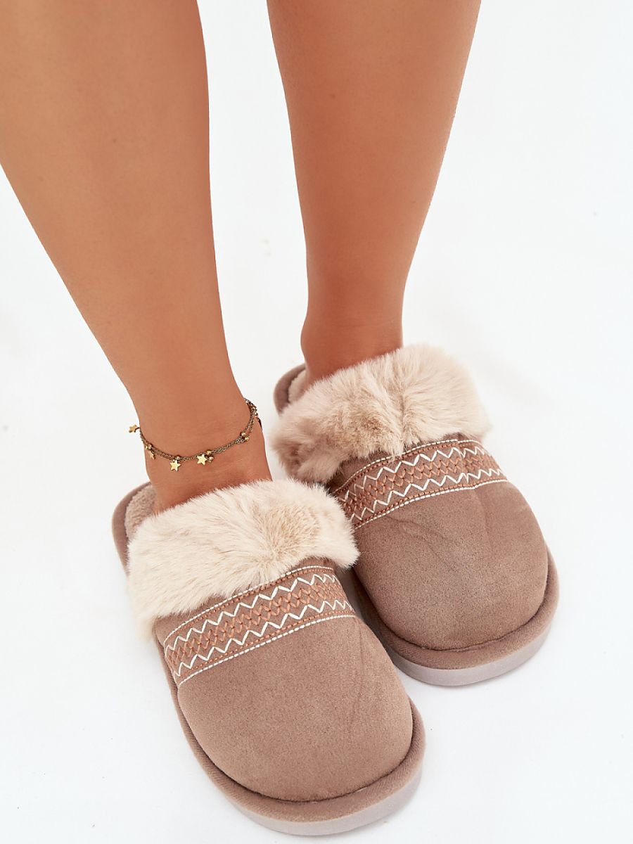 Slippers model 221489 Step in style
